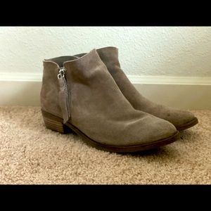 Dolce Vita size 7.5 booties.